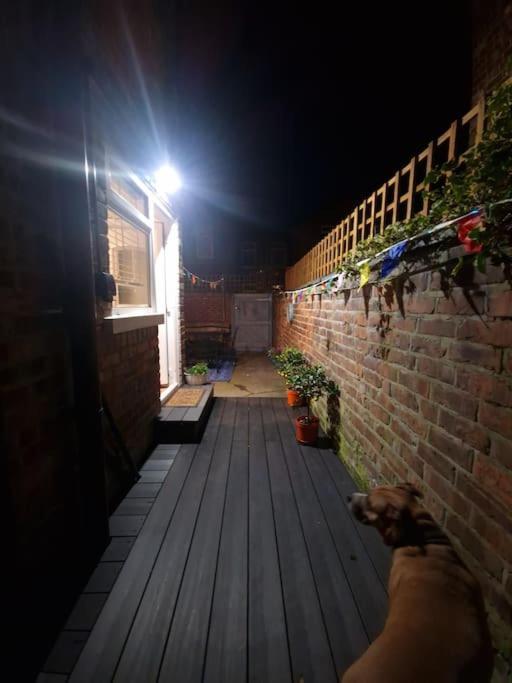Gorgeous Edwardian Terrace In Old Trafford Vila Manchester Exterior foto